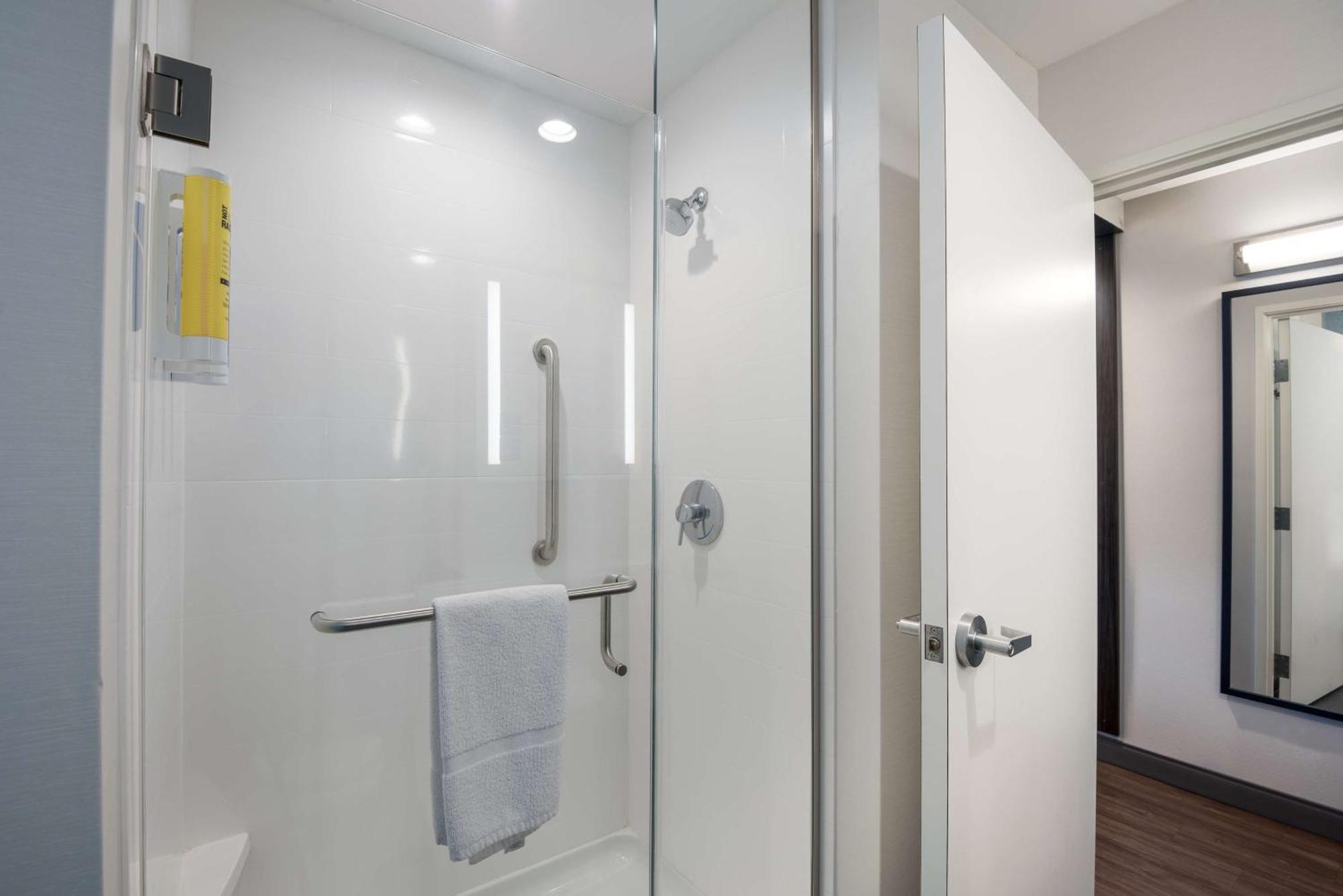 Tru By Hilton Warsaw, In Hotel Bagian luar foto
